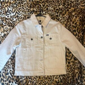 ISO women’s straight to hell white denim jacket in xs